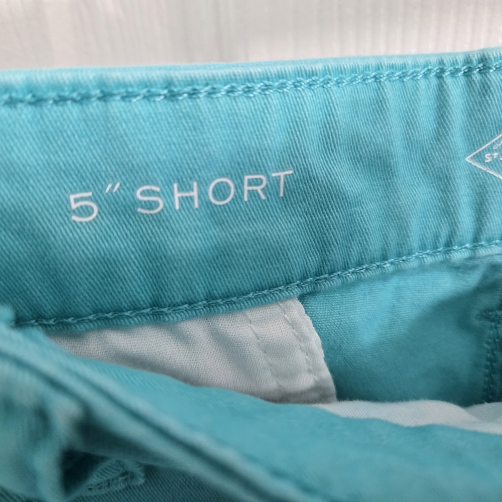 Stylish Teal Women's Bermuda Shorts - Picture 3 of 6